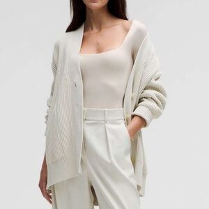 NWT $98 Lululemon Wundermost Nulu Square-Neck LS Bodysuit Luxe Shine Foil Bone